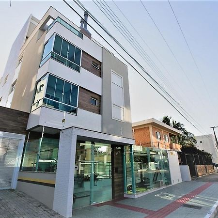 Florianópolis Lindo Apto, 50Metros Do Mar, Ideal Para Familias מראה חיצוני תמונה